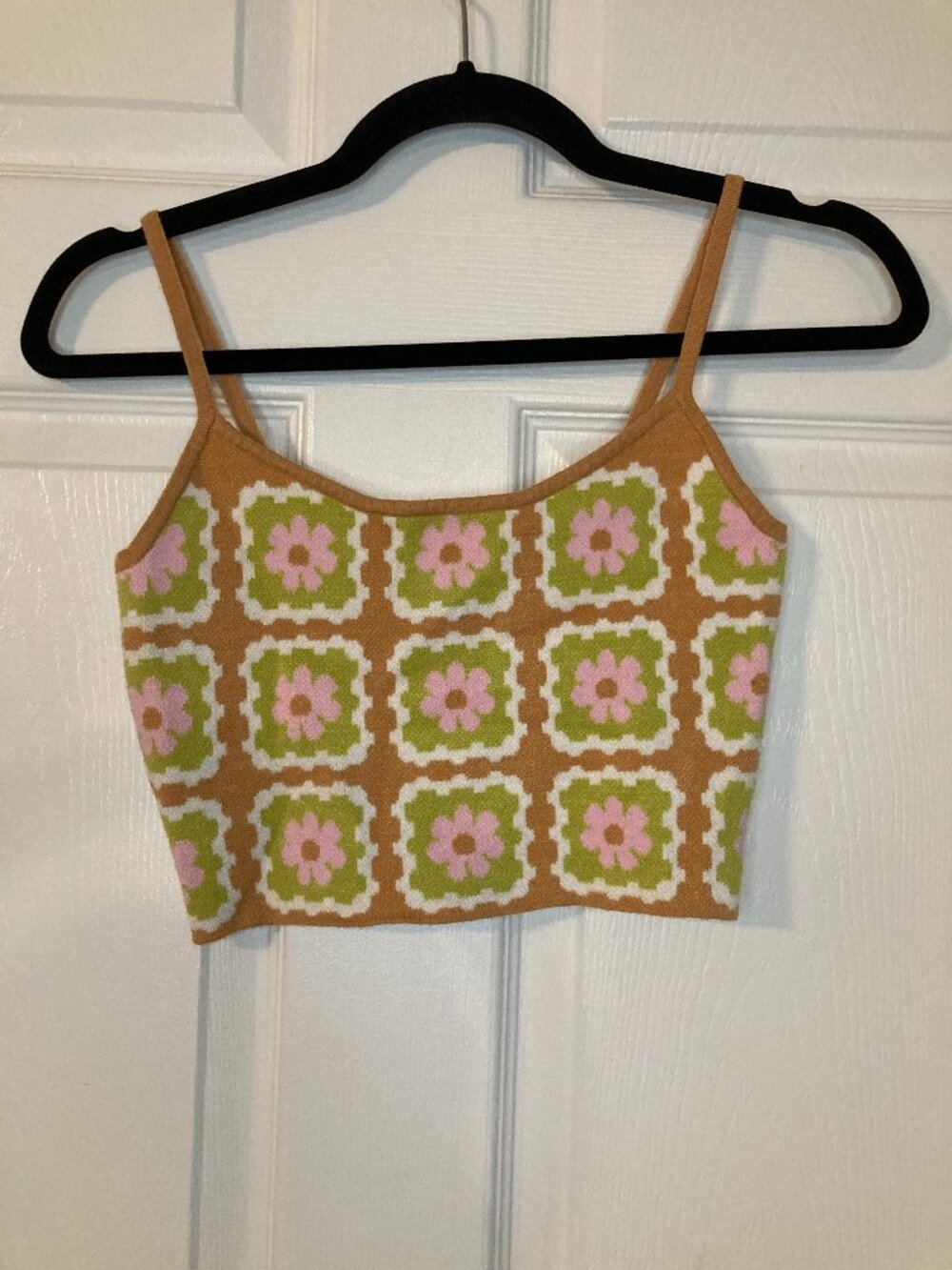 Pacsun Women's Knit Crop Top - Green & Pink 70s Retro Flower Pattern - Size M